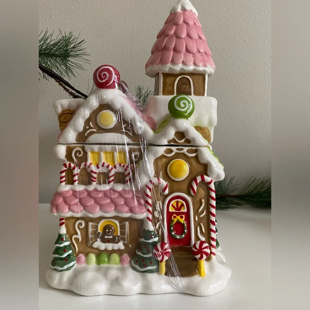 Pink Gingerbread House Cookie Jar, HTF
